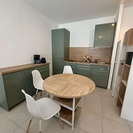 Studio Neuf Avec Balcon, A 400M De La Plage, Parking Prive, Centre De Berck-Sur-Mer - Fr-1-674-49 アパート Berck